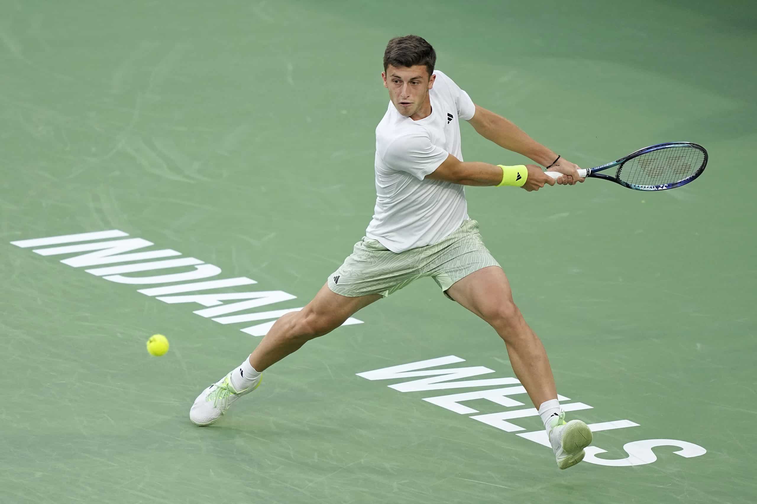 Luca Nardi stuns boyhood idol and top-ranked Novak Djokovic with a 6-4, 3-6, 6-3 win at Indian Wells – Metro US