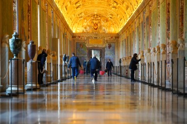 Vatican Museum Complaints