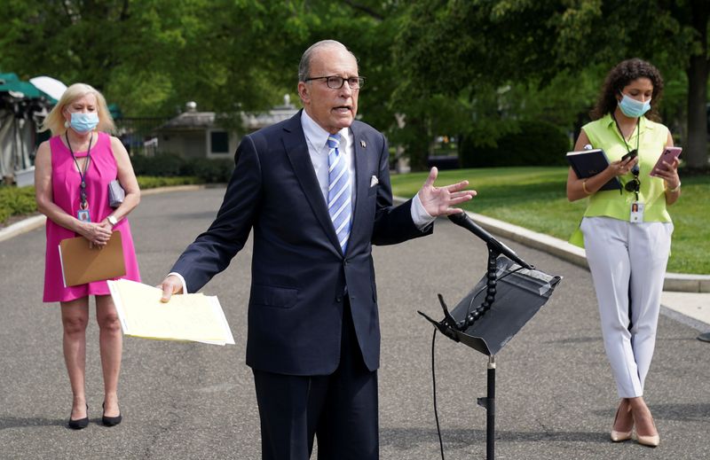 Larry Kudlow speaks about the economy at the White House