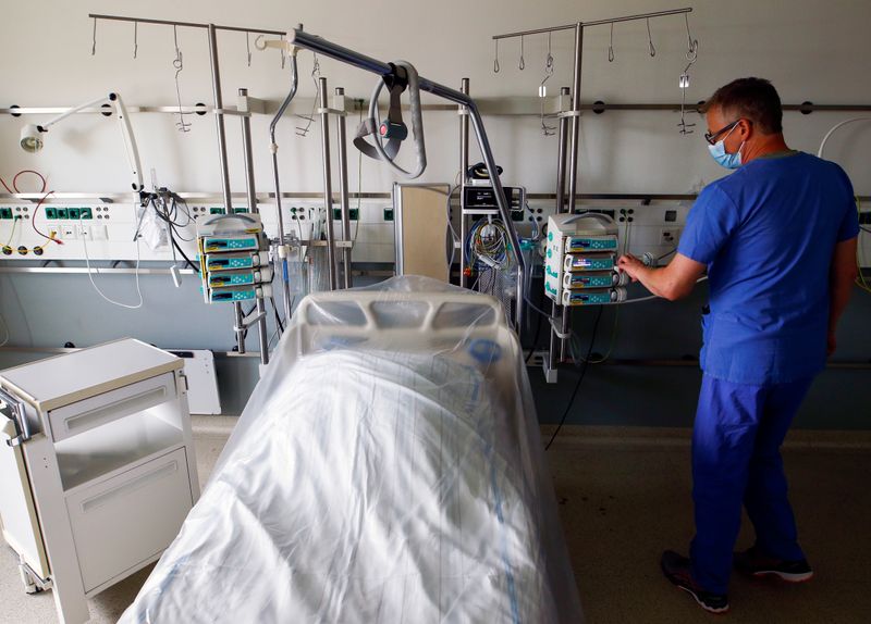 FILE PHOTO: Intensive care at St.-Antonius-Hospital in Eschweiler
