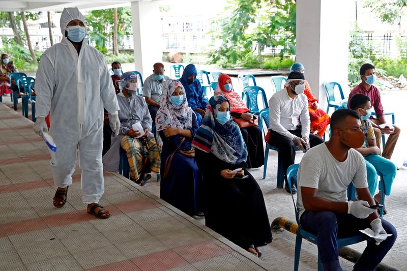 FILE PHOTO: Coronavirus disease (COVID-19) outbreak in Dhaka