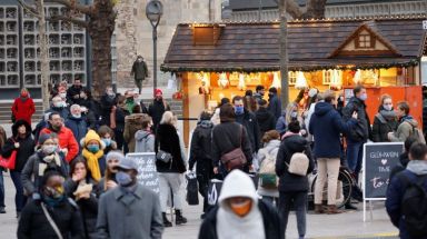 Christmas shopping amid COVID-19 outbreak in Berlin