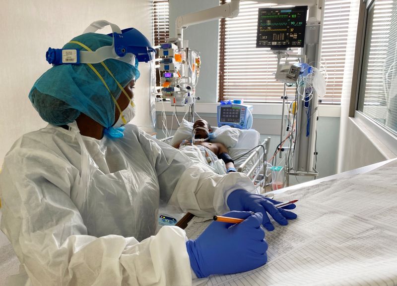 South Africa approaching 1 million COVID-19 infections as battles new