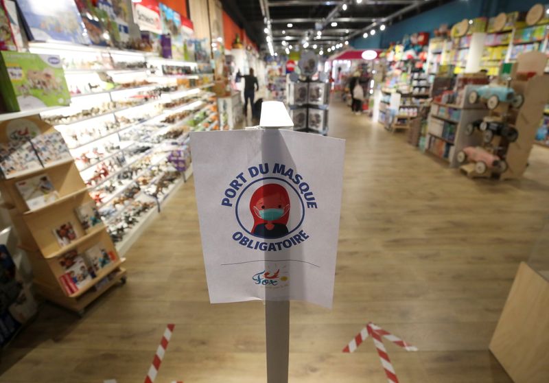 Re-opening of the shops qualified as non-essential, amid the coronavirus