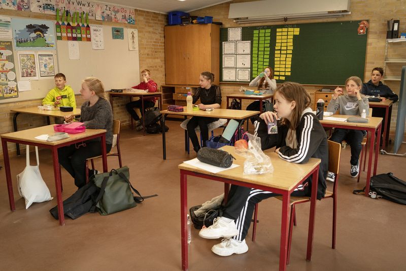 Denmark reopens schools after the lockdown due to the coronavirus