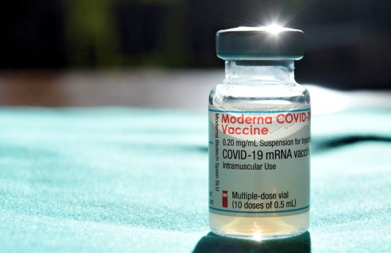 Philippines to buy 20 million Moderna vaccine doses as COVID-19 cases ...