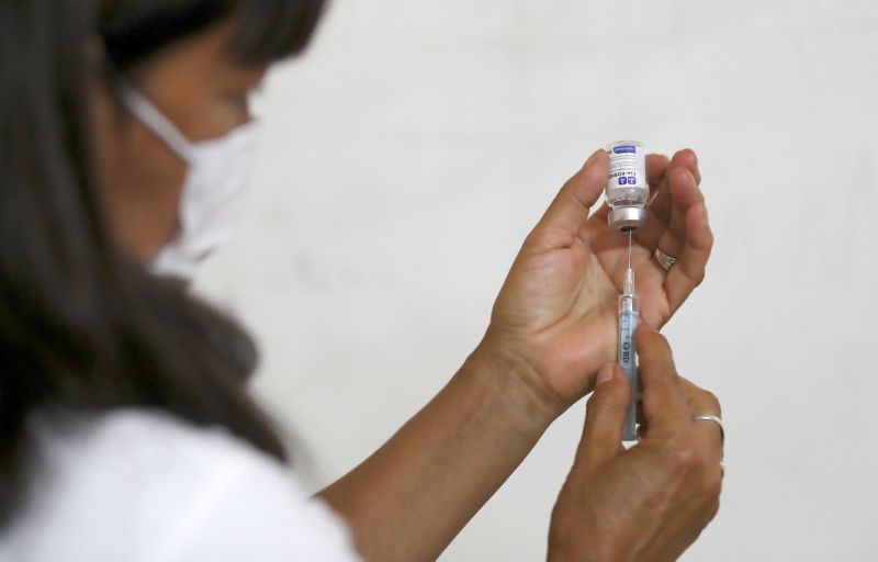 FILE PHOTO: A nurse in Argentina prepares a syringe with