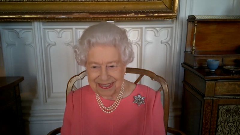 The Queen speaks to health leaders delivering the COVID-19 vaccine
