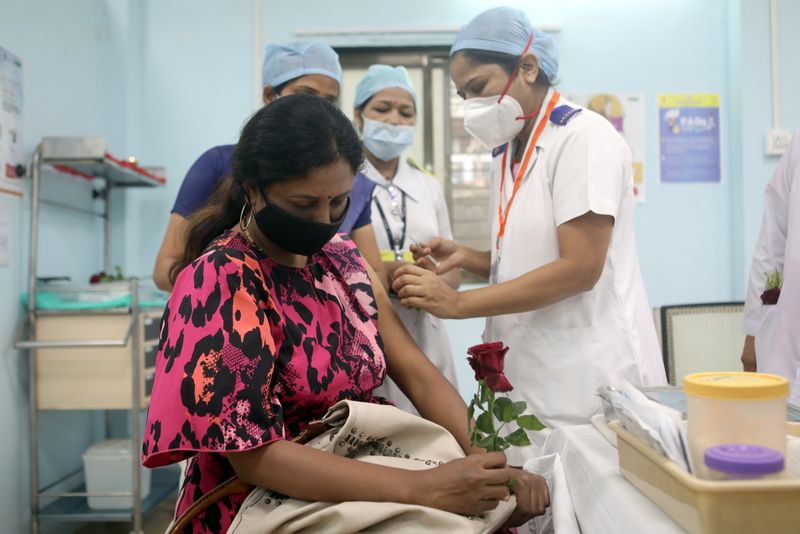 COVID-19 vaccination in Mumbai