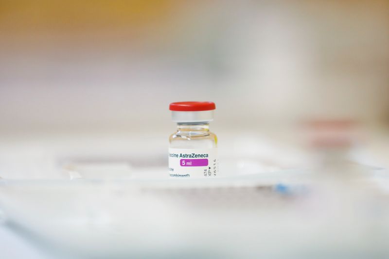 Portugal resumes AstraZeneca vaccination after temporary suspension