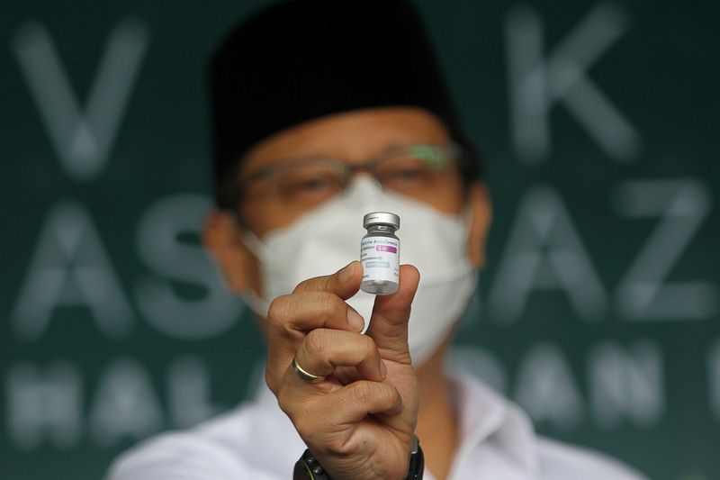 FILE PHOTO: Indonesiam Health Minister Budi Gunadi Sadikin at mass