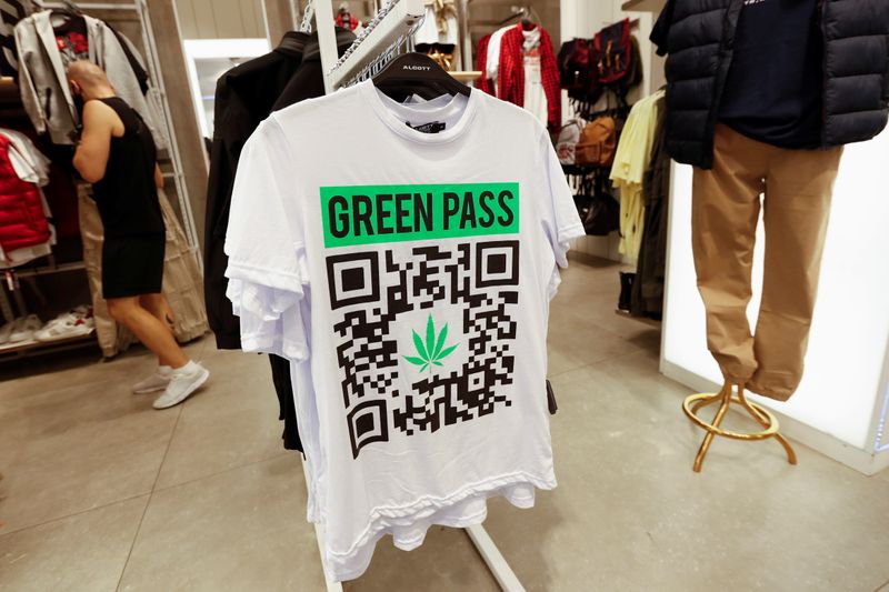 Tourists required to show “Green Pass” in Rome
