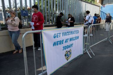 Mobile vaccination teams begin visiting Los Angeles schools to vaccinate