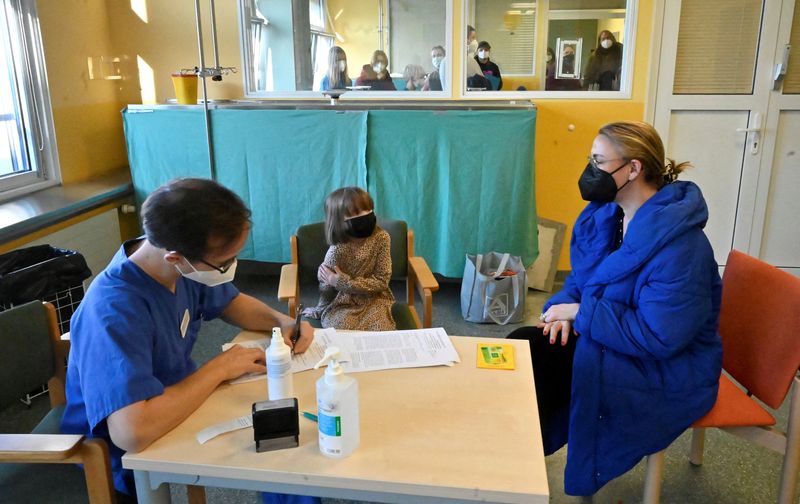 FILE PHOTO: Children are vaccinated against COVID-19 in Leipzig