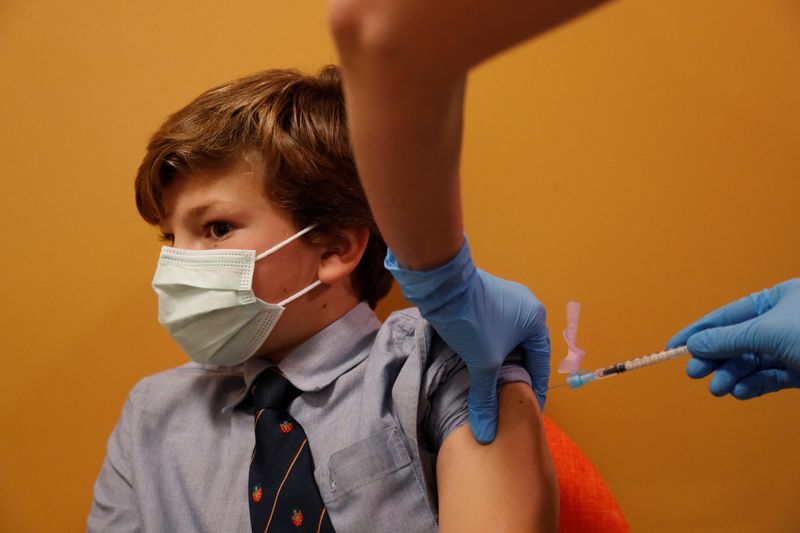 Spain begins vaccinating 5-11 year-olds, in San Sebastian de los