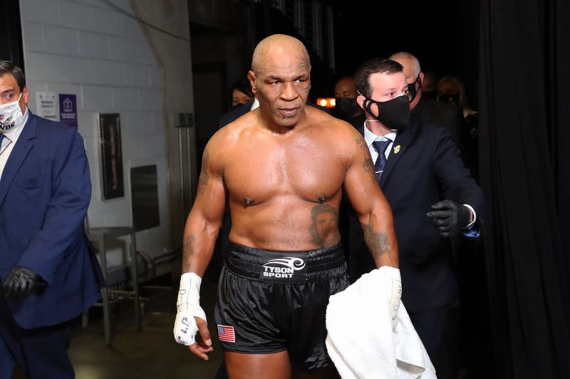FILE PHOTO: Boxing: Tyson vs Roy Jones Jr