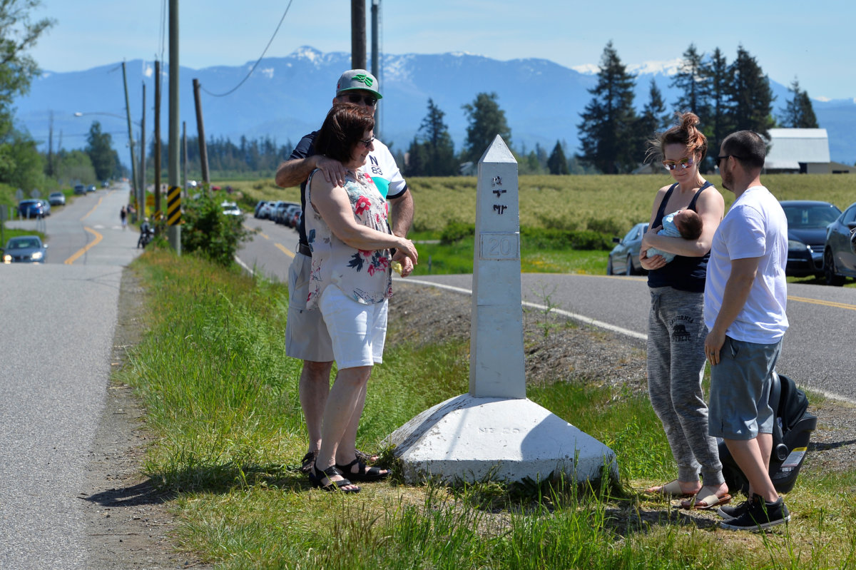 FILE PHOTO: Roadside meetups along the Canada-U.S. border in Langley,