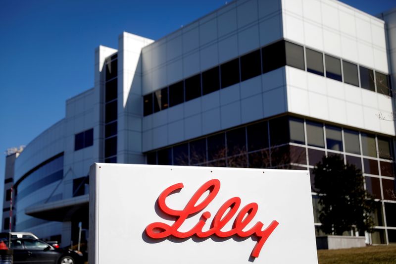 FILE PHOTO: FILE PHOTO: An Eli Lilly and Company pharmaceutical