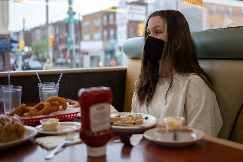 Indoor mask mandate is reinstated in Philadelphia