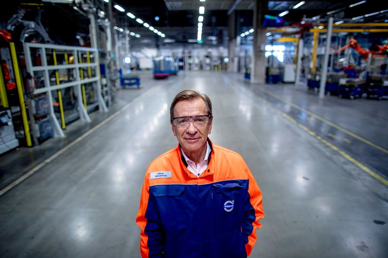Volvo Cars factory to restart the production after a standstill,
