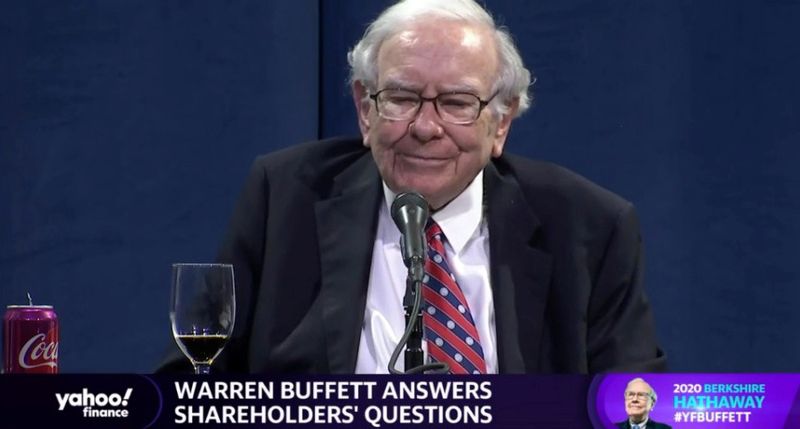 Video grab of Warren Buffett addressing shareholders at the annual