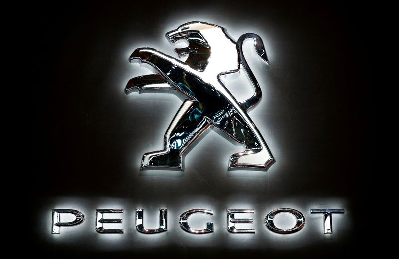 FILE PHOTO: The logo of French car manufacturer Peugeot is