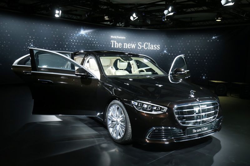 Daimler’s Mercedes-Benz presents new S-Class