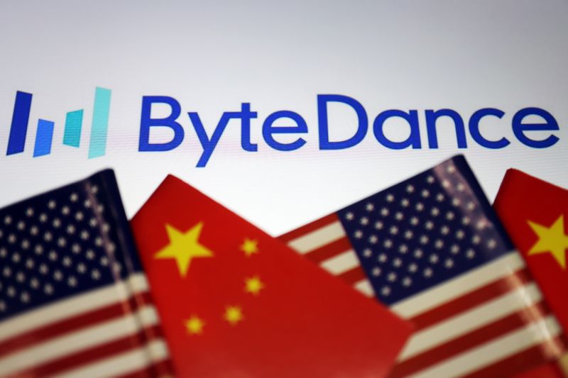 Illustration picture of Bytedance logo with Chinese and U.S. flags