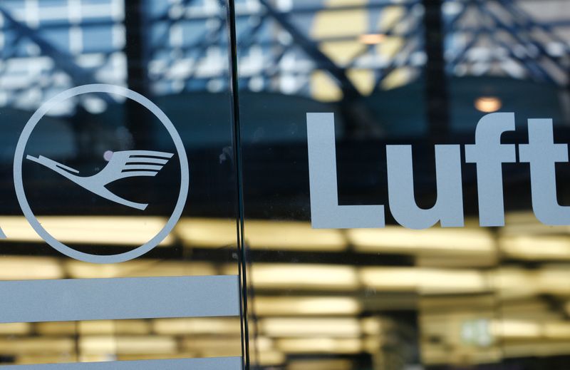 Lufthansa supervisory board discusses strategy amid the coronavirus pandemic
