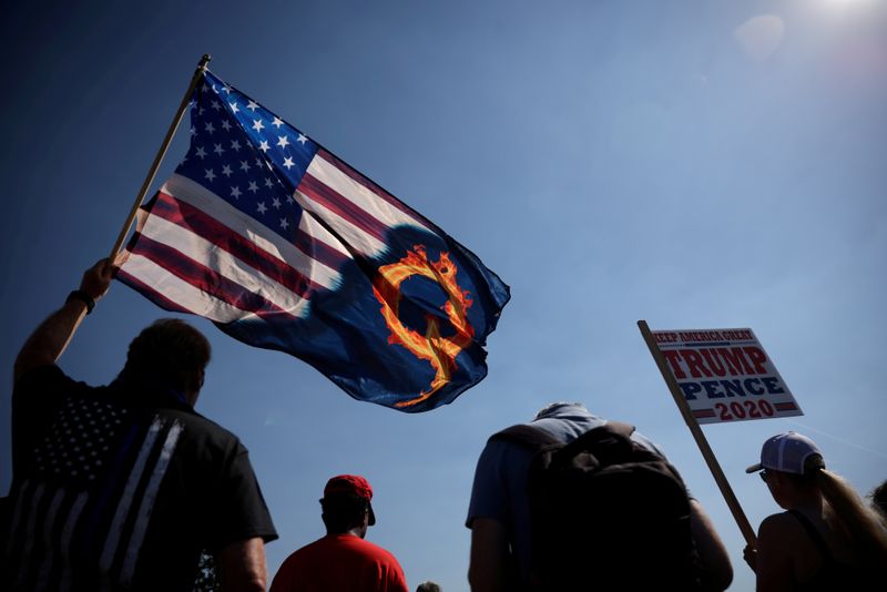 FILE PHOTO: Trump 2020 Labor Day cruise rally in Oregon