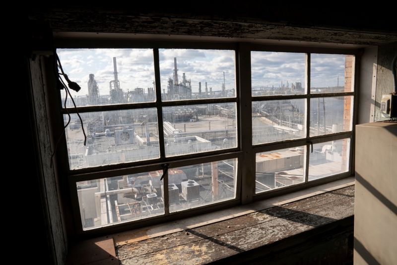 A century of spills: Philadephia refinery cleanup shows oil industry’s