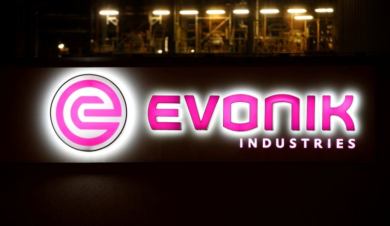 FILE PHOTO: The logo of German specialty chemical company Evonik