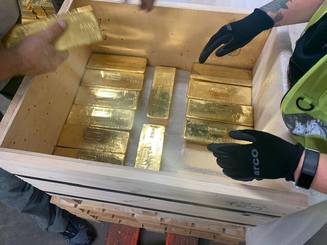 FILE PHOTO: Gold bars are sent to Poland’s central bank,
