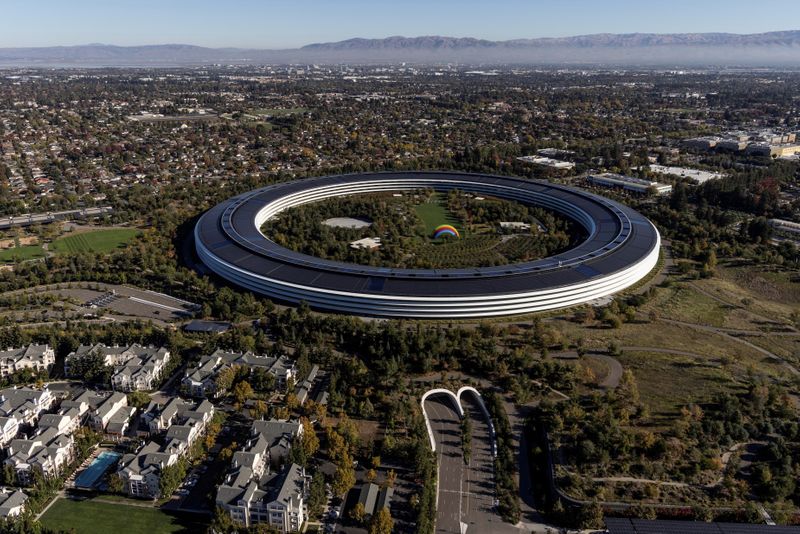 FILE PHOTO: Aerial view of Apple’s headquarters in Cupertino, California