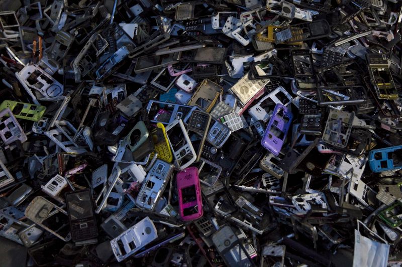 Wider Image: World’s Largest Electronics Waste Dump