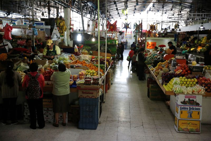 General view of a market in Mexico City