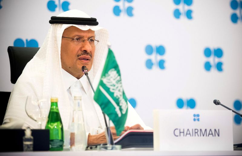 FILE PHOTO: Saudi Arabia’s Minister of Energy Prince Abdulaziz bin