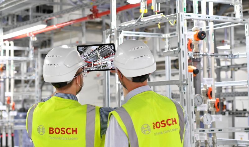 Media preview for new wafer production line of Bosch in