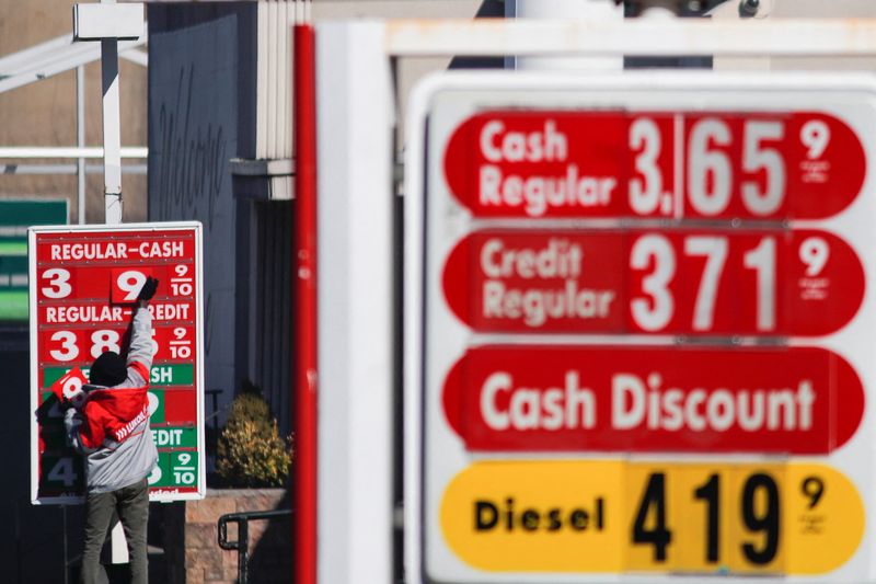 New Jersey suspends Licenses of Lukoil stations in Newark, New