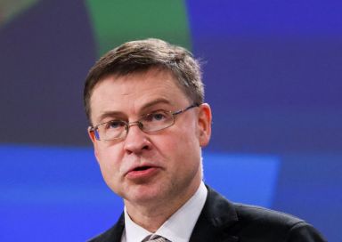 FILE PHOTO: European Commission’s Dombrovskis and Gentiloni hold news conference