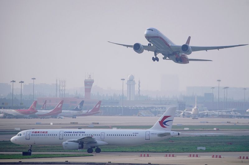 A China Eastern Airlines aircraft and  Shanghai Airlines aircraft