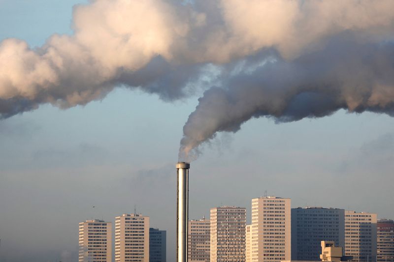 FILE PHOTO: Water vapor billows from smokestacks at the incineration