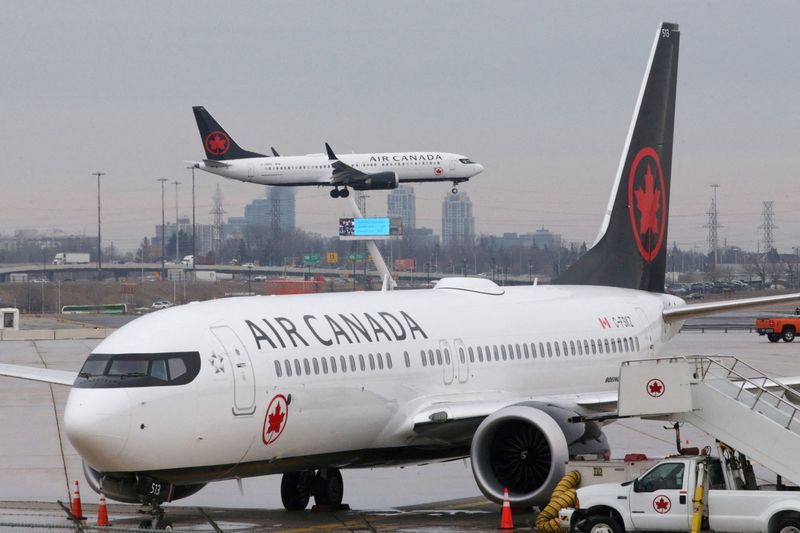 FILE PHOTO: An Air Canada Boeing 737 MAX 8 from