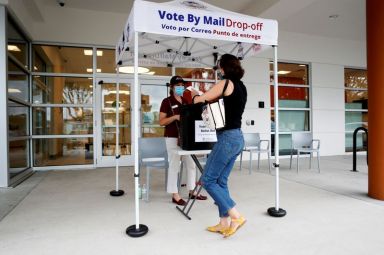FILE PHOTO: Last day of early voting in Florida