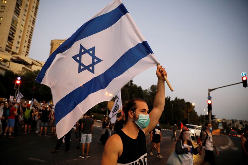 Israelis protest against government’s response to the coronavirus crisis