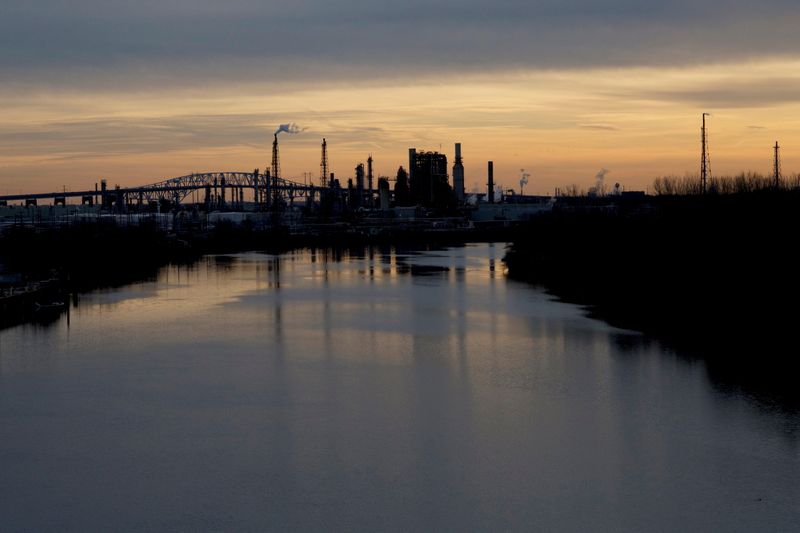 FILE PHOTO: Sun sets on the Philadelphia Energy Solutions plant