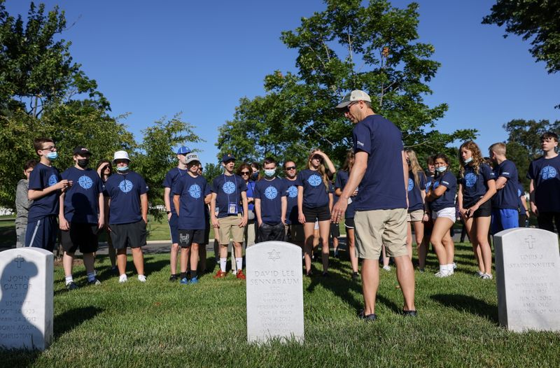 Junior high school students from Michigan tour Arlington National Cemetery