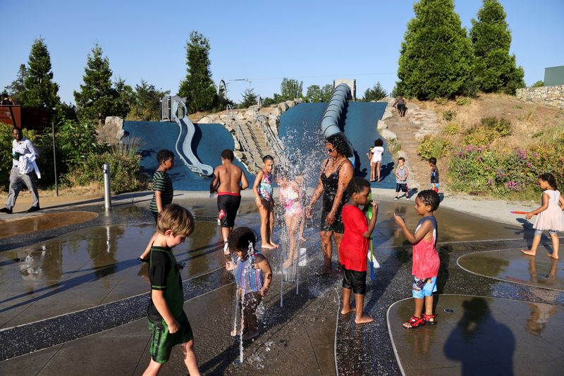 U.S. Pacific Northwest faces heat wave
