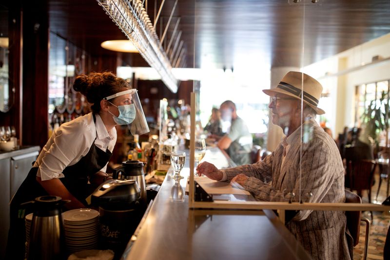 FILE PHOTO: FILE PHOTO: Patrons return to restaurants as coronavirus