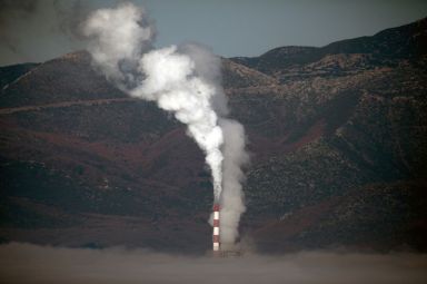 FILE PHOTO: A coal-fired power plant next to the town